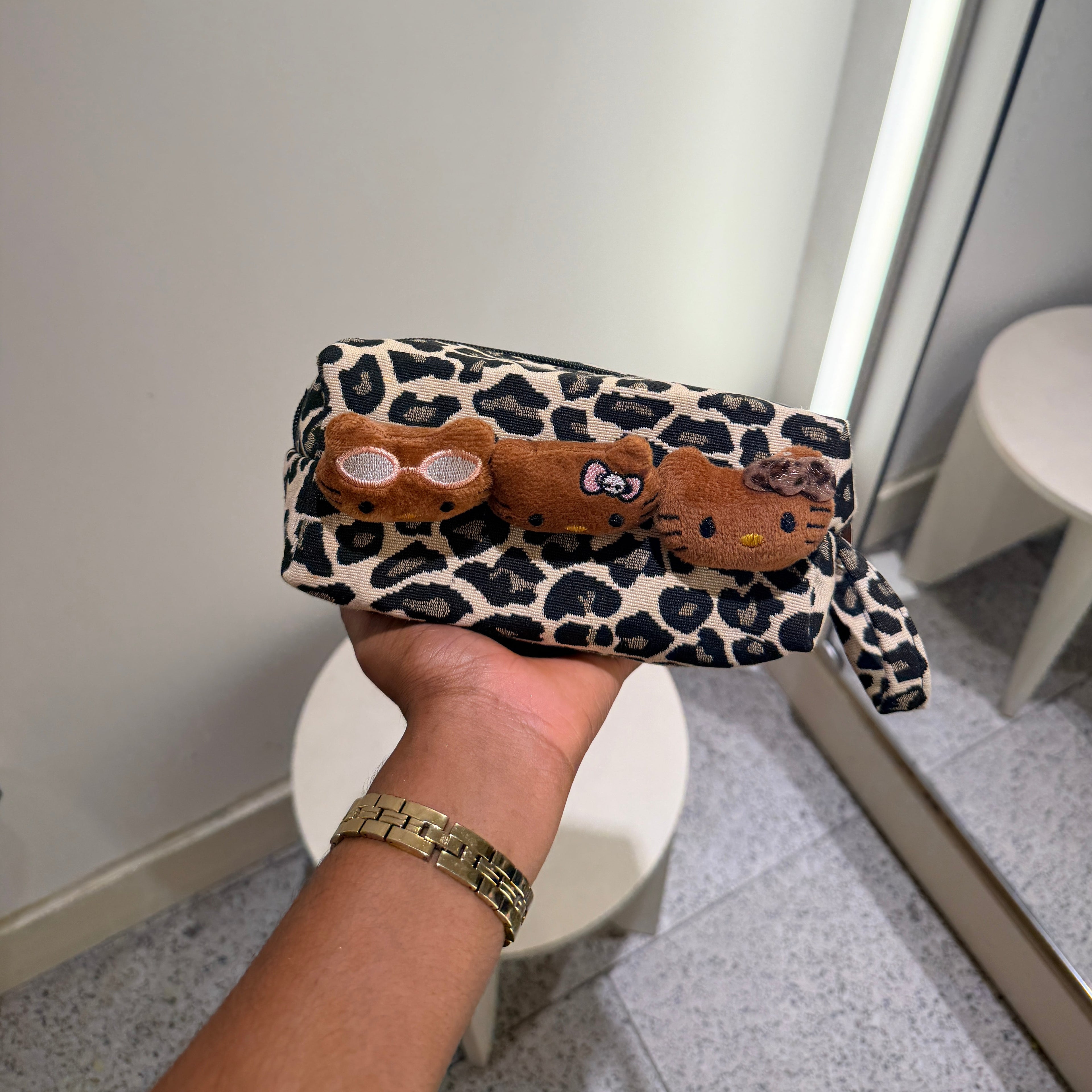 HK daily essentials pouch